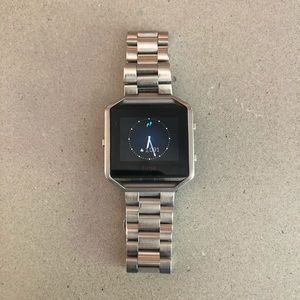 Fitbit Blaze with attractive metal band